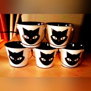 CAT HALLOWEEN MINIBUCKETS! Perfect for personal ized gifts filled with treats!